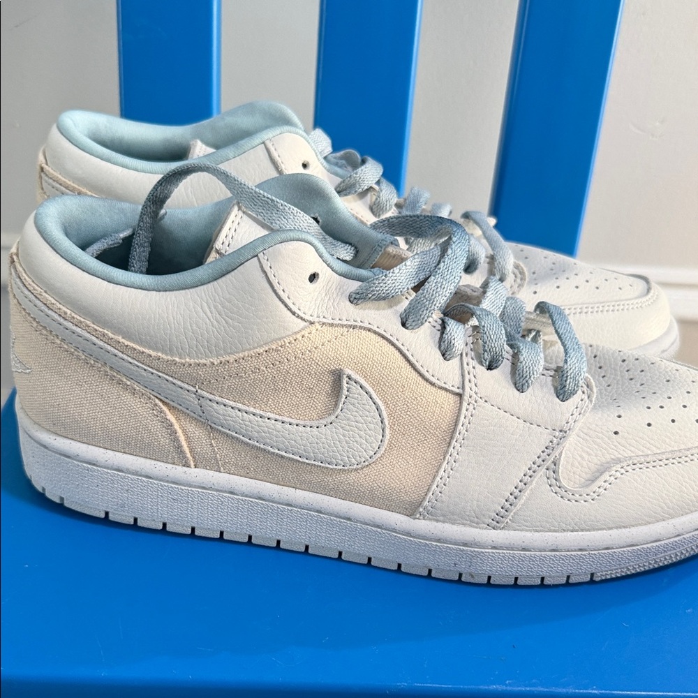 Air Jordan 1 low Light Blue brand new Box no lid size 11.5 woman or 10 men size